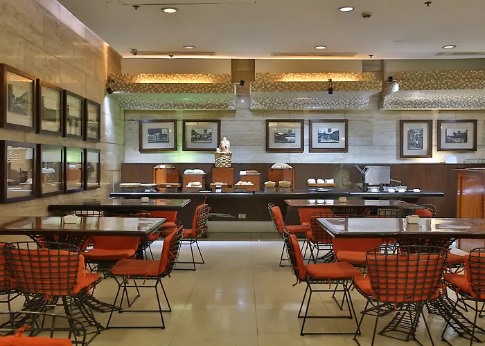 Crown Regency Hotel & Towers